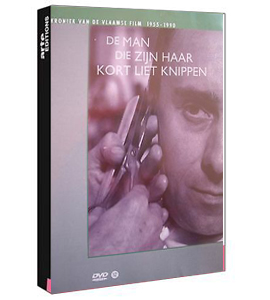 De man die zijn haar kort liet knippen
